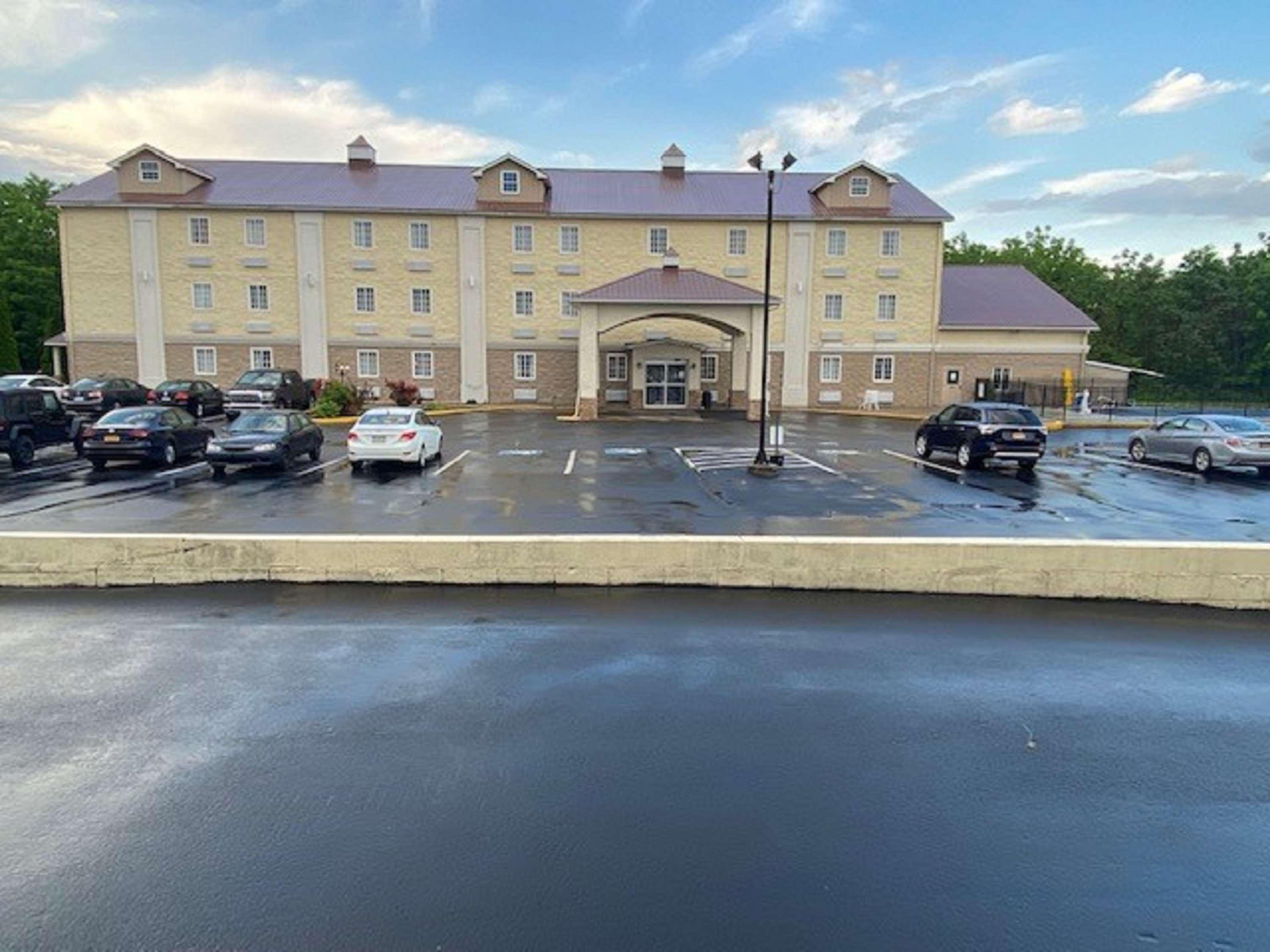 Surestay Plus By Best Western Jonestown Lebanon Valley Dış mekan fotoğraf